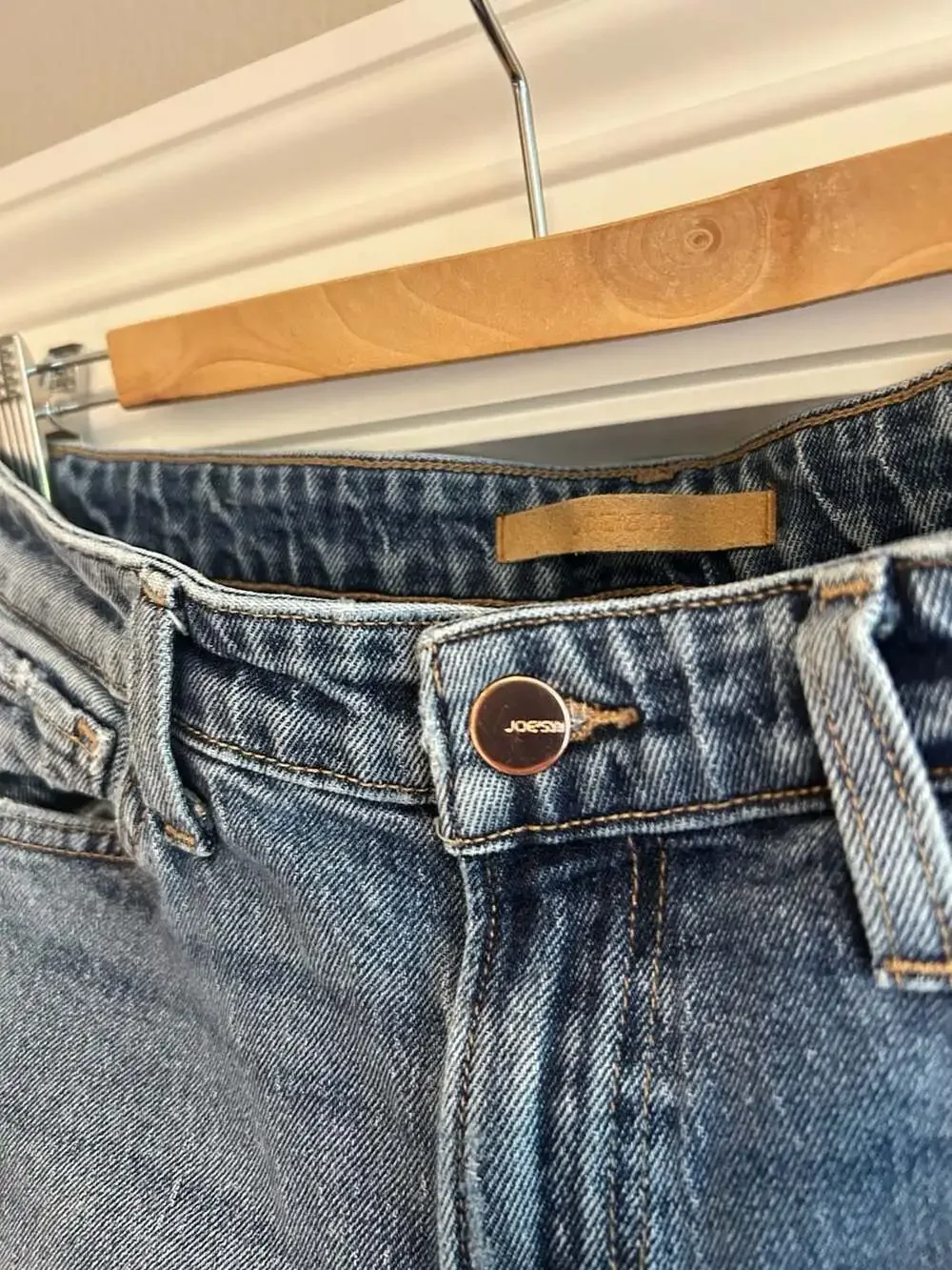 Joe's Jeans The Lara Mid Rise Cigarette Ankle Distressed Denim Jeans Size 26